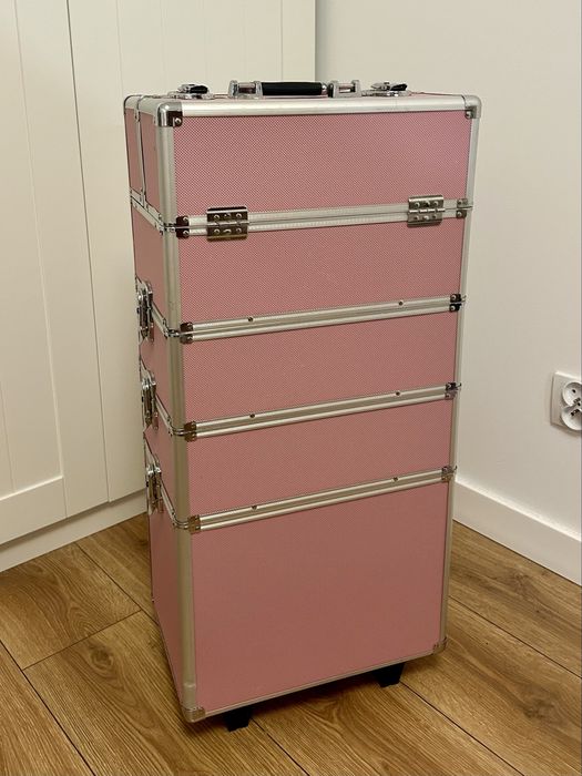 Koferek kosmetyczny walizka na kółkach
