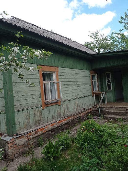 Будинок та земельна ділянка 9сот. по вулиці 1-го Травня.