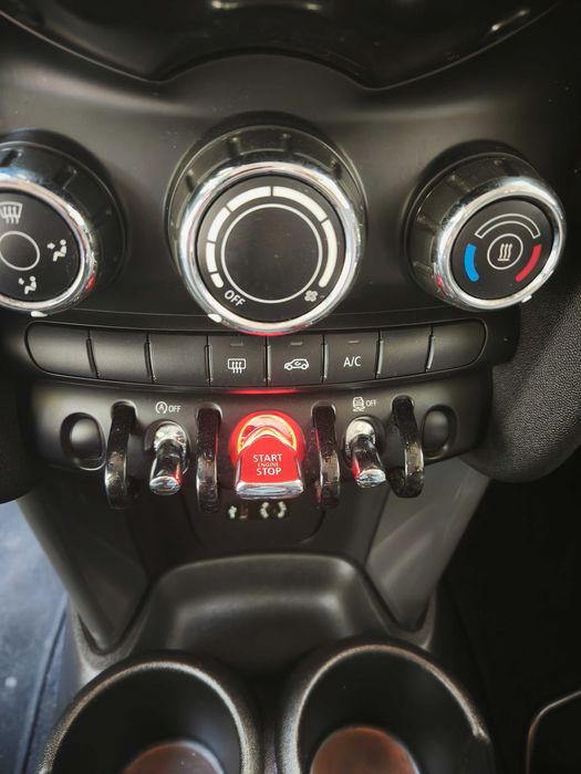 MINI 3 Portas One D