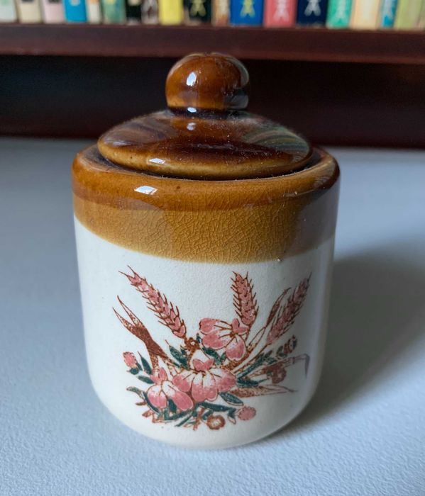 Small Decorative Pot442908155283384320