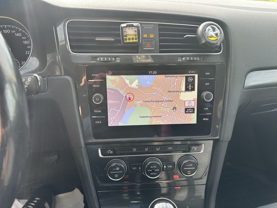 VW Golf 7 1.6 TDI Продаж