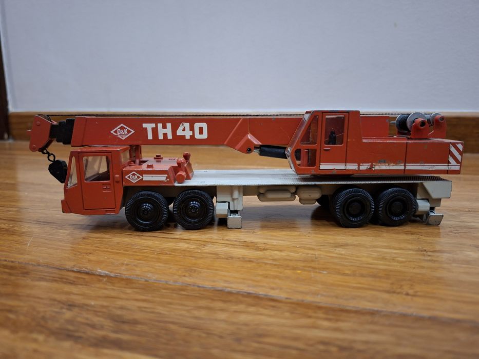 Stary model dźwigu NZG 198 O&K TH40 skala 1:50 vintage RFN Orenstein Koppel