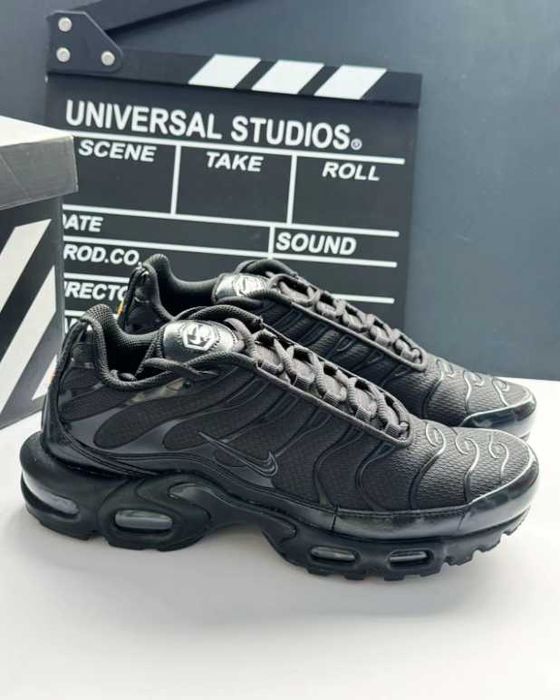 Buty sportowe Nike_Air _Max_TN_Plus_Black_ Rozmiar. 37.5