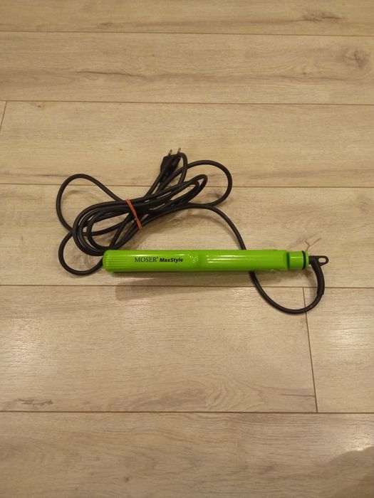 Плойка-гофре MaxStyle.