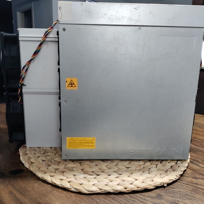 Asic  Antminer S19, робочий, Bitmain