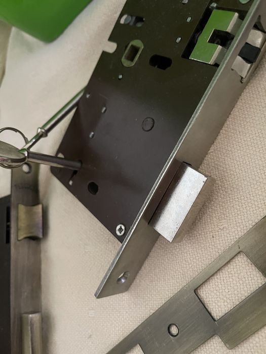 Fechaduras nunca utilizadas