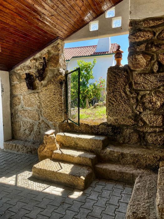 Exceptional Countryhouse Property with Panoramic Mountain Views