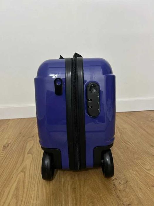 Granatowa walizka Guess Kids mała dla dziecka