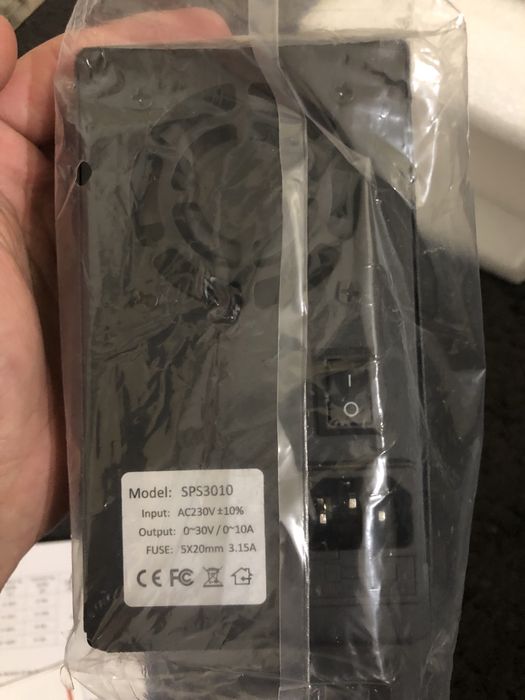 Лабораторний блок живлення SPS-3010 (30В 10А, 300Вт)