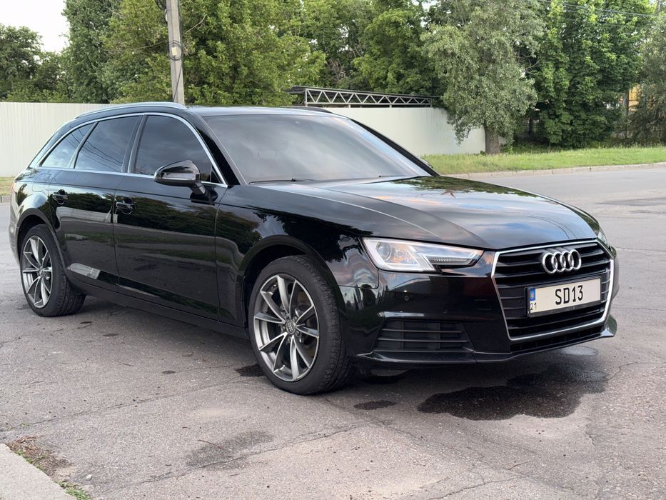 Продам Ауді А4 В9 2.0 TDI 2017 року тільки в гарні руки
