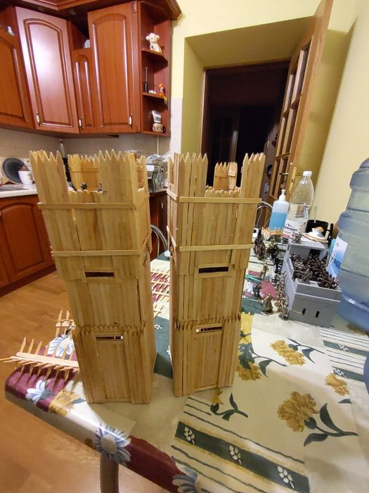 Дерев'яні макети веж оборонних башень