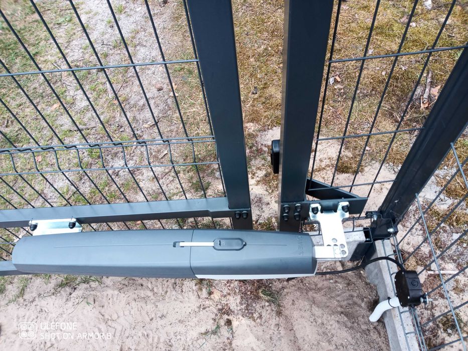 Serwis bram, naprawa napędów bram, automatyka, szlabany,bramy garażowe