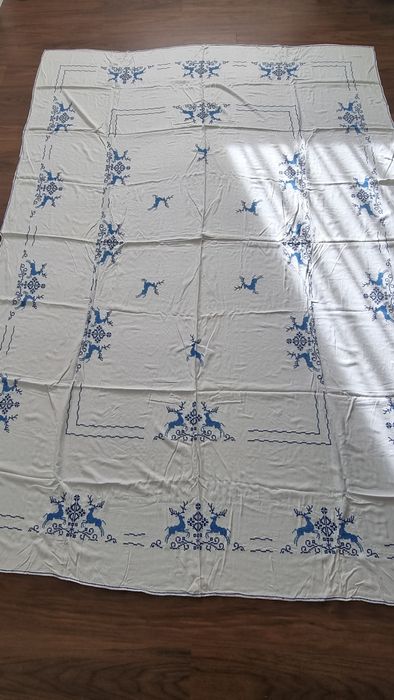 Toalha de mesa vintage bordada à mão 2,40m x 1,60m