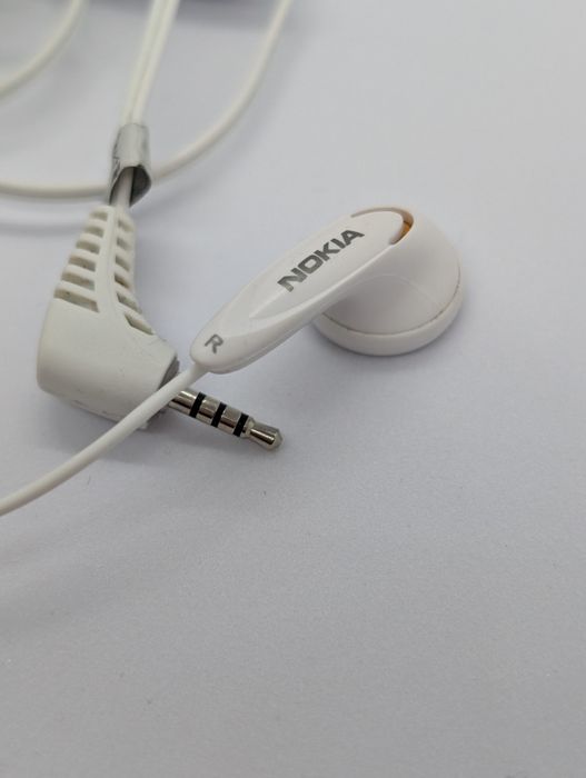 Słuchawki przewodowe Nokia z mikrofonem  MicroJack