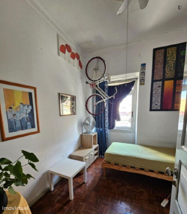 Quarto - localizado em Faro