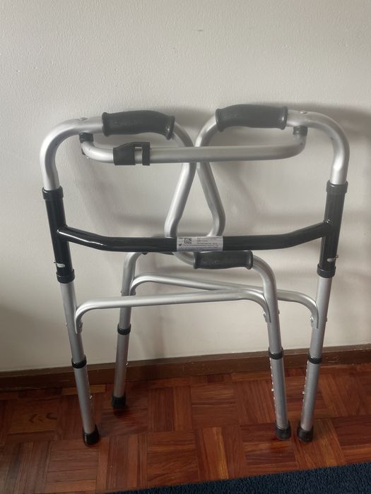 Andarilho dobrável