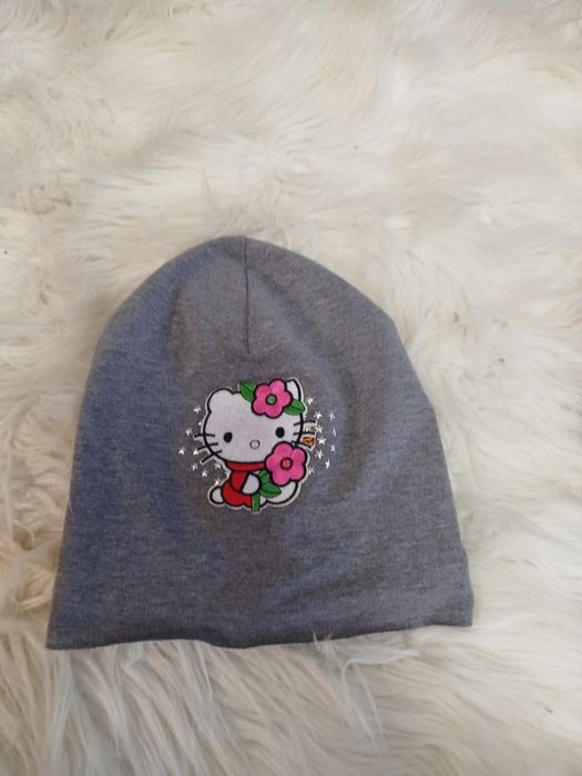 Ciemno szara czapka hello kitty