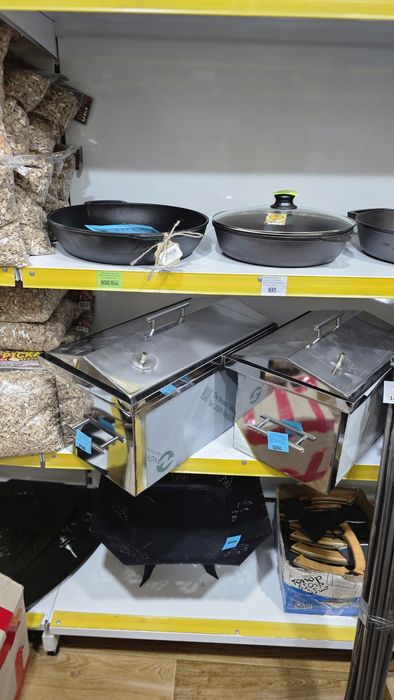 Коптильня гарячого копчення з гідрозатвором нержавійка та чорна сталь