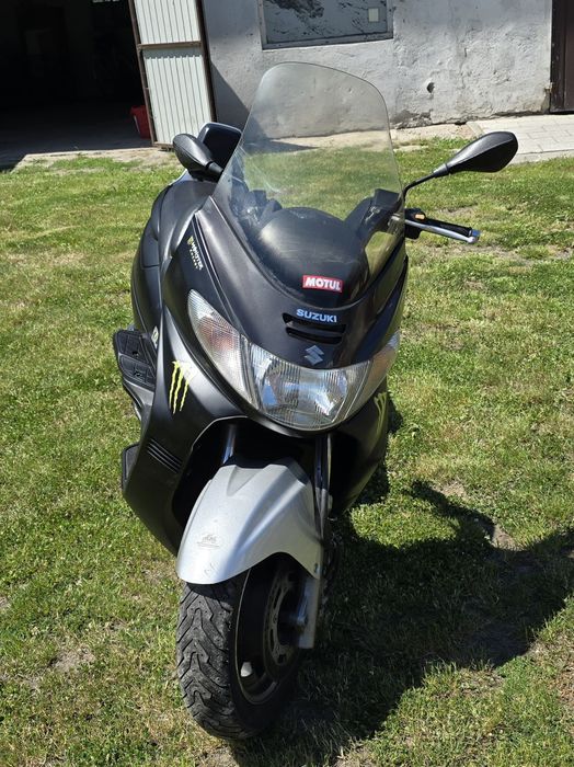 Suzuki burgman 250