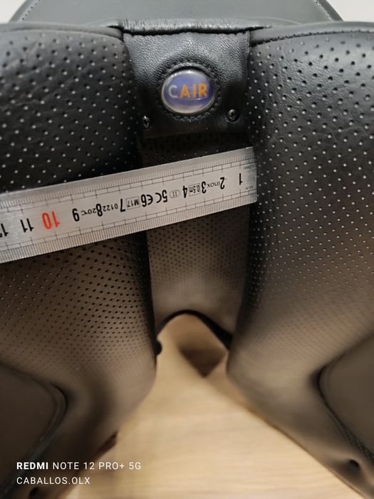 17 cali Wintec 500 ujeżdżeniowe siodło wymienne łęki Id.240 perforac