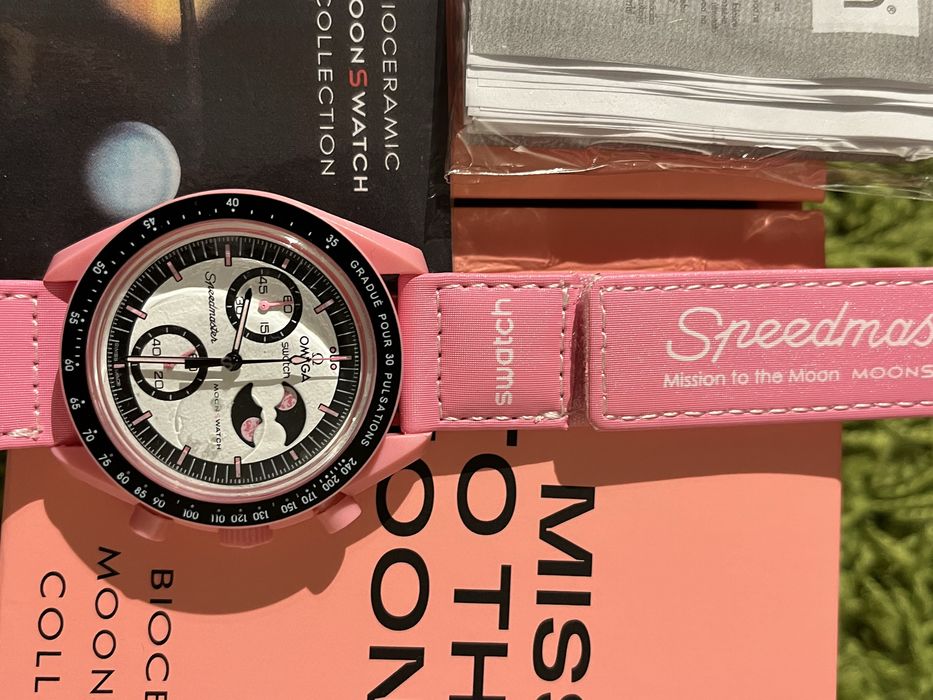 Relógio Swatch mission to the pink  moon Phase