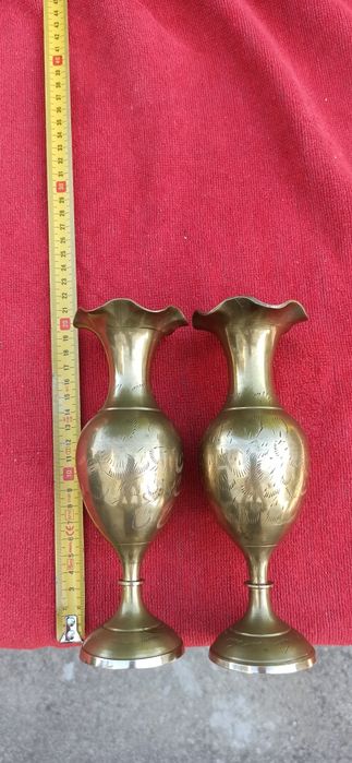 Jarras antigas em latao