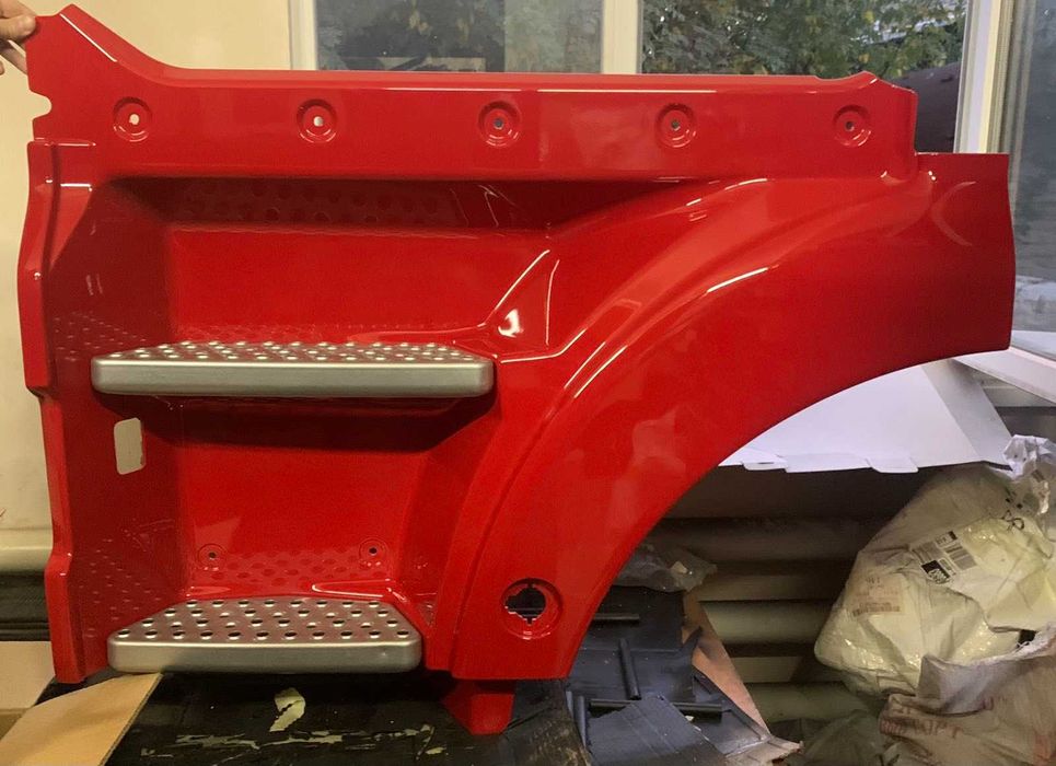 Капот, крыло переднее левое, удлинитель двери  MAN tgx euro5