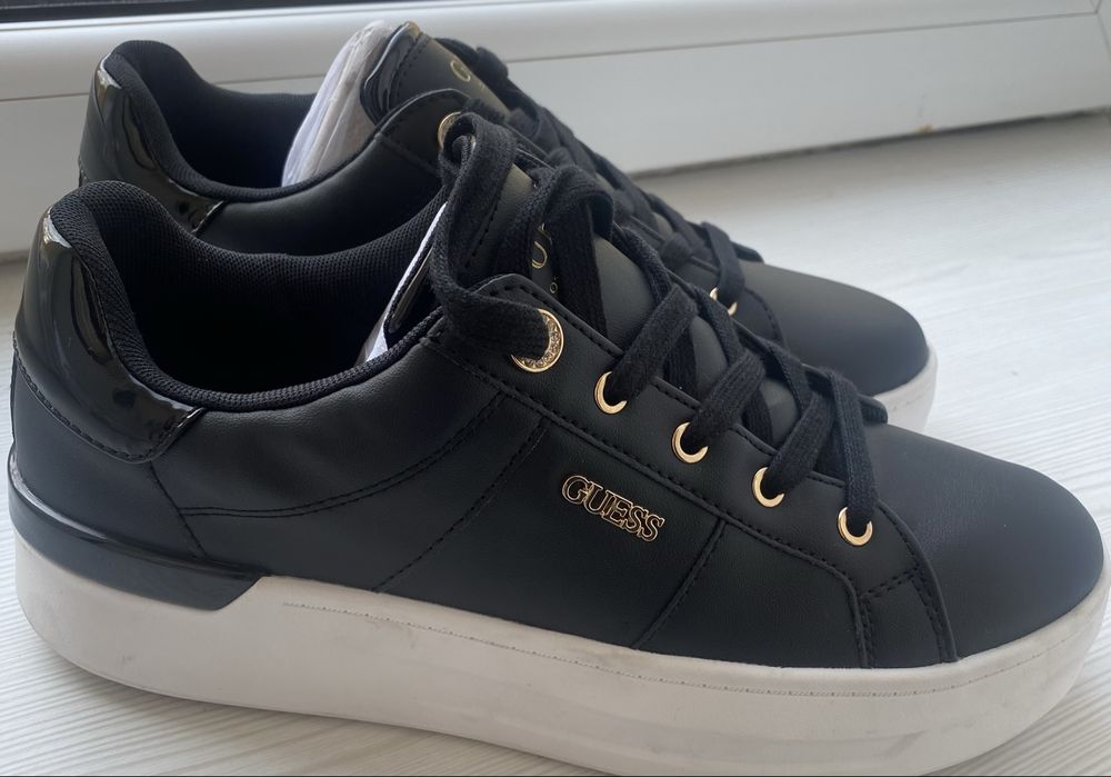 Кросівкі, кеди GUESS
