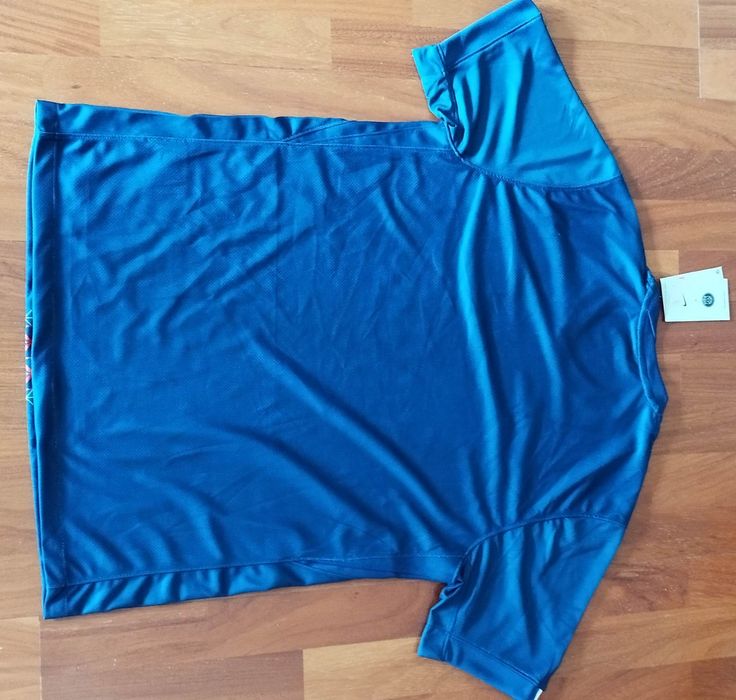 Camisola Bayern Munique e PSG