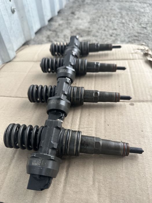 Форсунка 0414720312 Bosch насос/форсунка 2.0 TDI bmp Пасат Б6 розборка