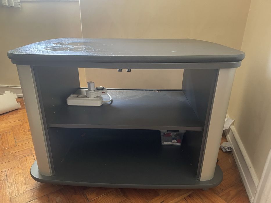 Vendo/Troco rack para tv ou aquario.