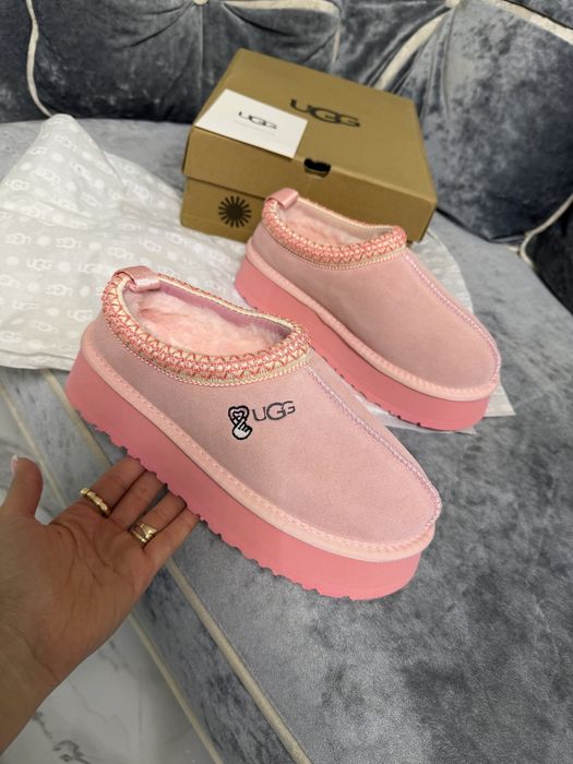 Розовые угги UGG Tazz Love Slipper Arroyo Tropical Pink Sand