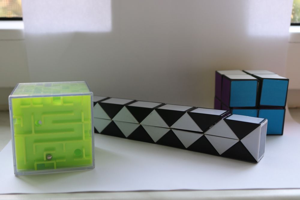 Zestaw różnych kostek