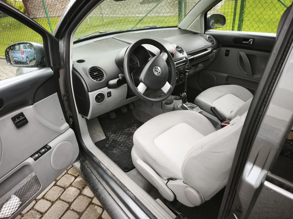 VW Volkswagen New Beetle