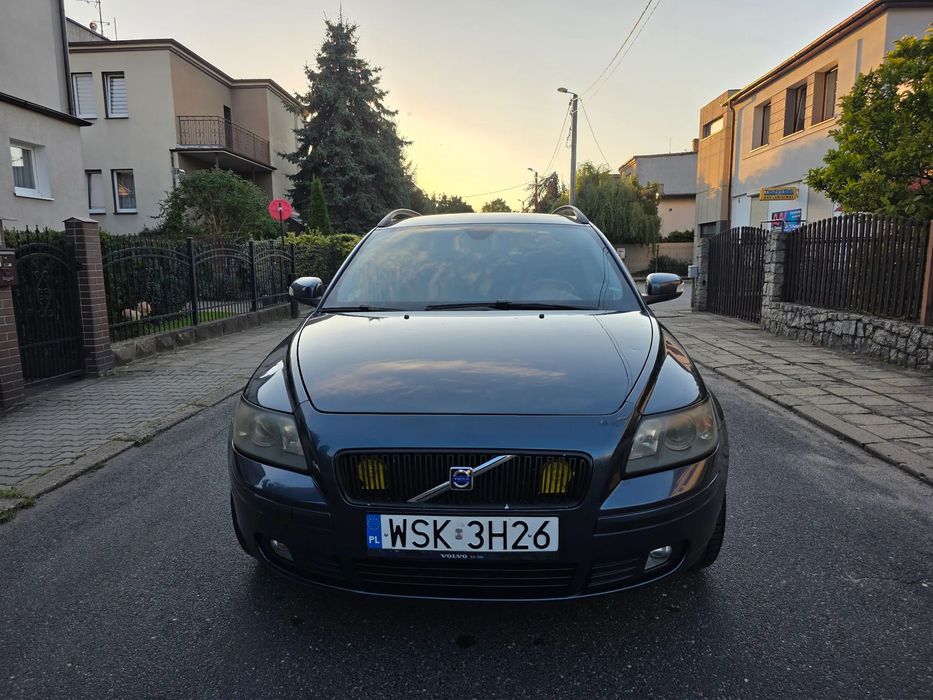 Volvo V50