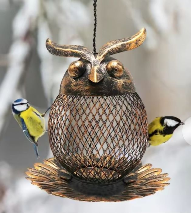 кормушка для мелких птиц. Совенок