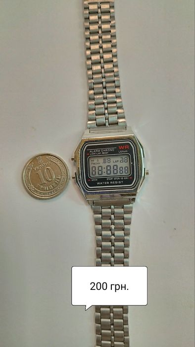 Продам часы кварцевые.