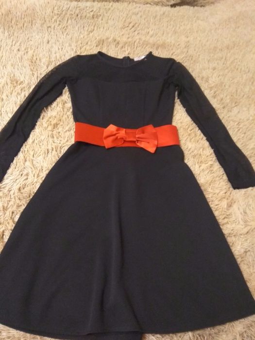 Чёрное женское платье