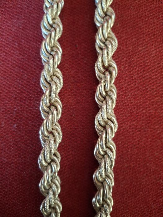 Cordão grande em prata