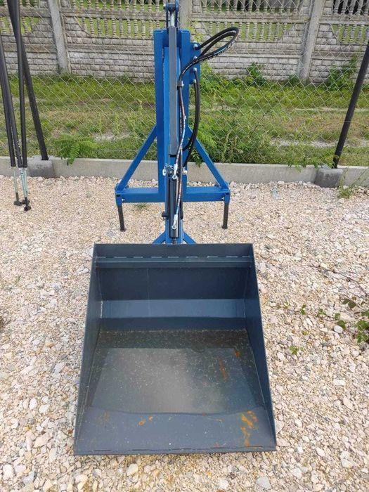 Łycha szufla ładowacz do traktora na ramie na tuz z hydraulika ramie