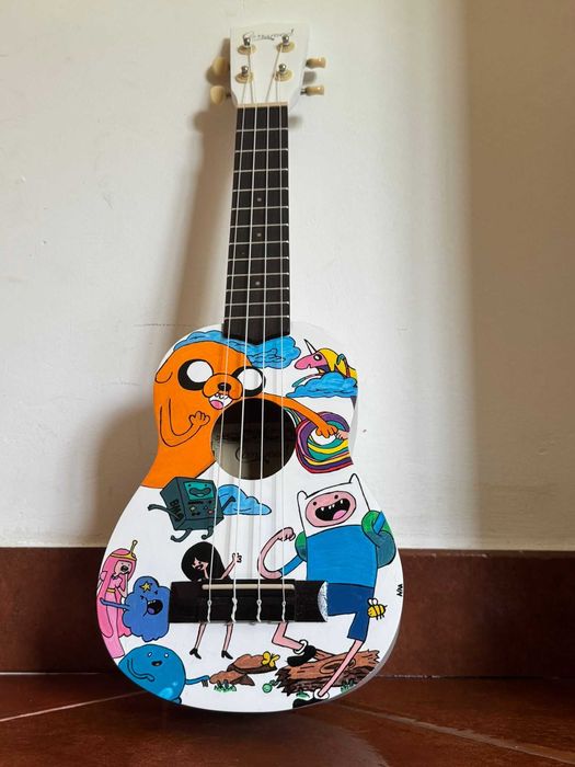 Ukulele personalizado – Novo, exclusivo e feito à mão