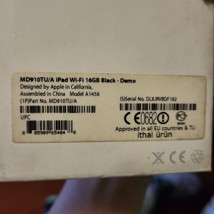 Apple iPad Retina (4 Gen) 16GB Wi-Fi black (MD910TU/A)