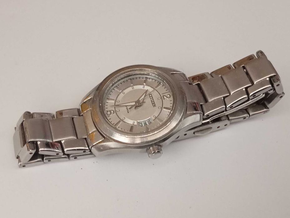 Zegarek damski Citizen Eco-Drive zasilany solarnie
