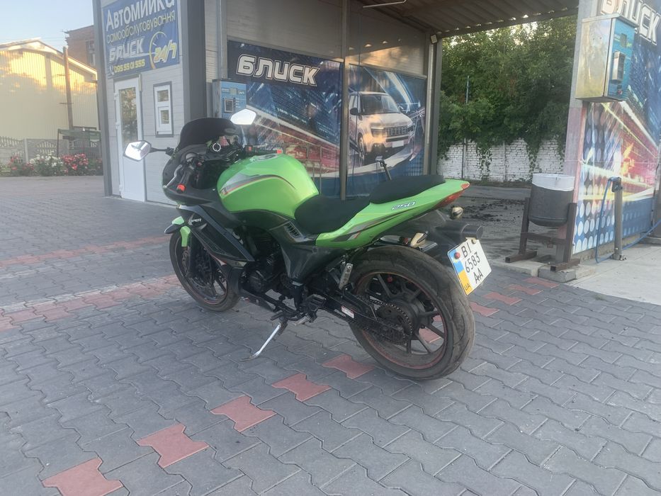 В продажі вайпер ф2