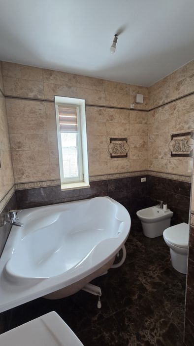 Продаж будинку м Тараща в сучасному ремонті