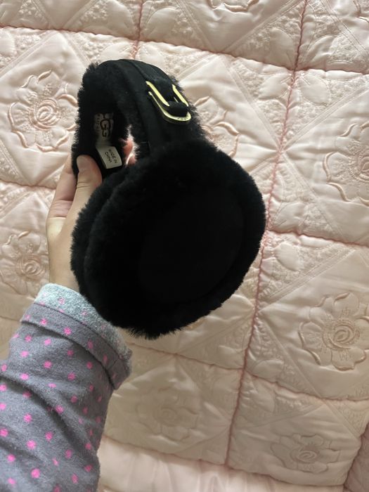 навушники від холоду Ugg