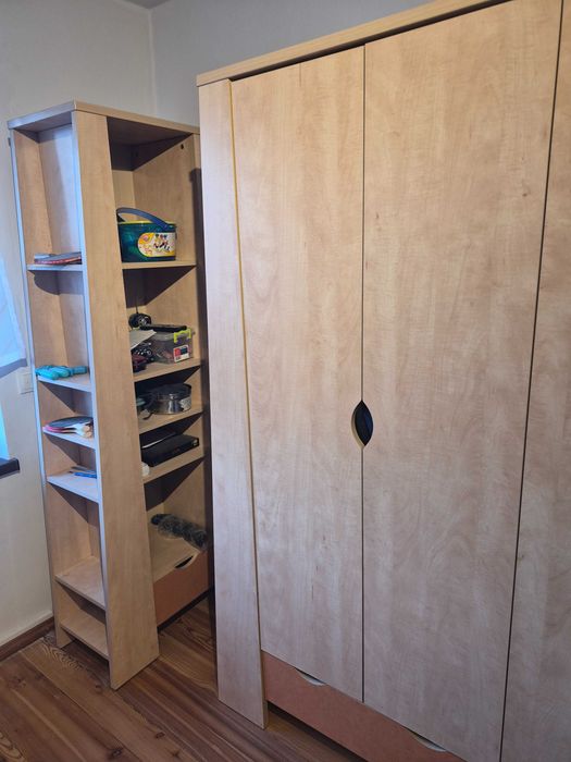 Szafa i regał do pokoju dziecięcego