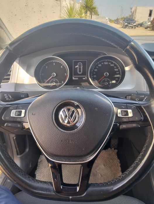 VW Golf Blue motion