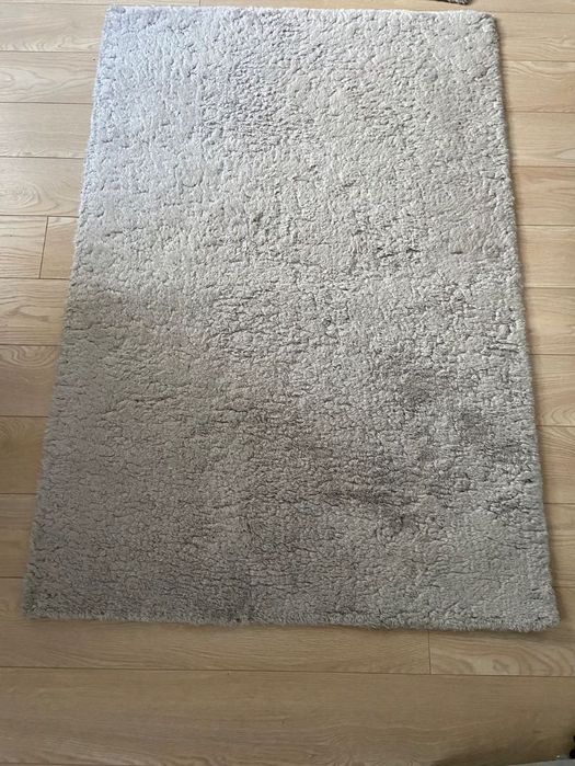 Szary dywan 100x150