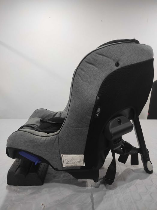 Cadeira Auto Axkid Minikid como nova (Rear Facing / Contra marcha)